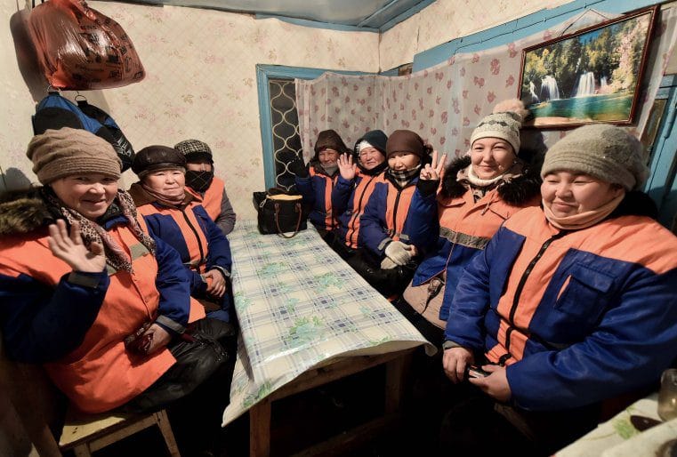 Лейла Нұсқалиева, аула сыпырушы